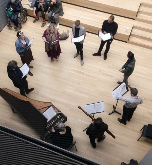 dec-photo-circle-brad-baron